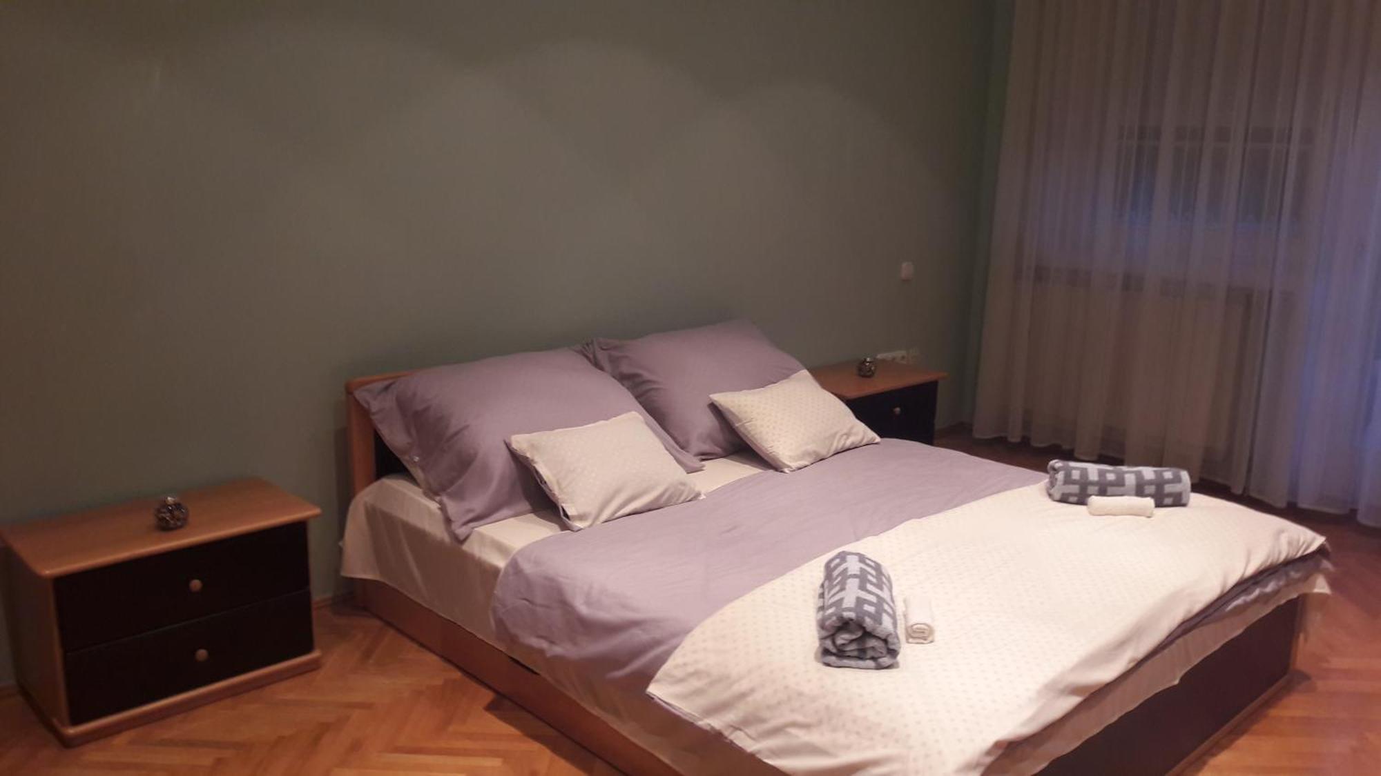 Pero Panzio Bed & Breakfast Debrecen Exterior photo