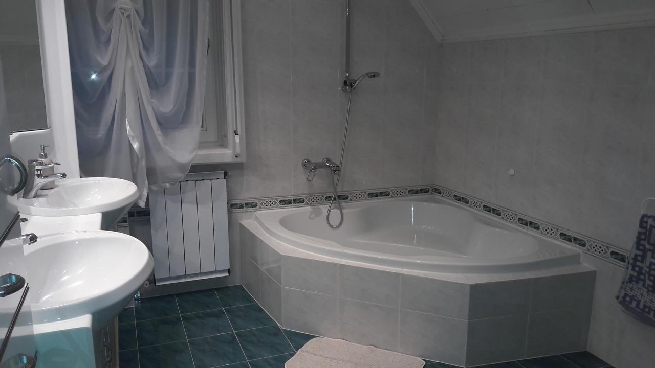 Pero Panzio Bed & Breakfast Debrecen Exterior photo