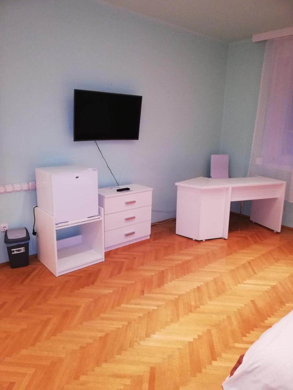 Pero Panzio Bed & Breakfast Debrecen Exterior photo