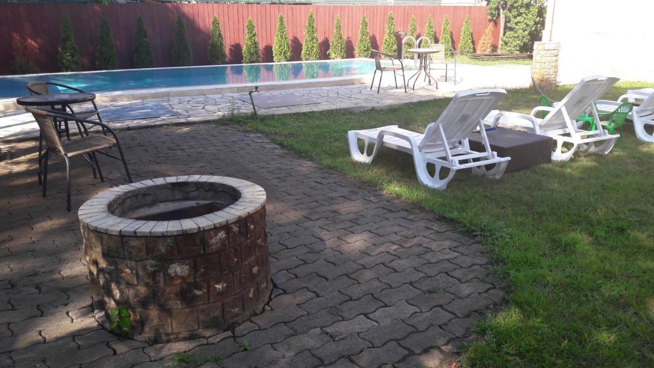 Pero Panzio Bed & Breakfast Debrecen Exterior photo